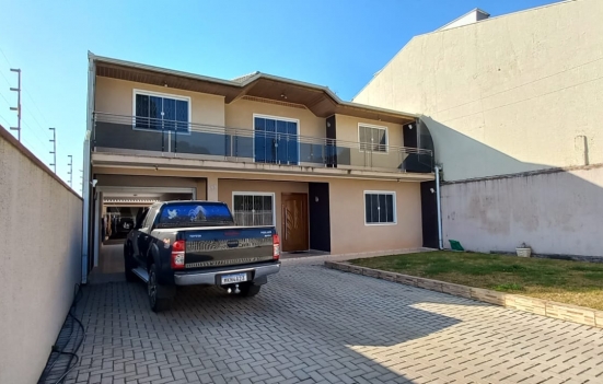 Vende-se Sobrado em Mandirituba Mobiliado - 280m2 + casa de 50m2